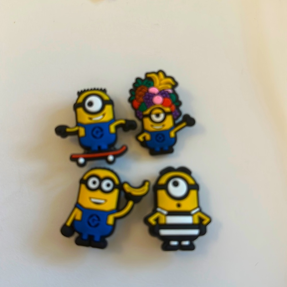 Minions croc charms